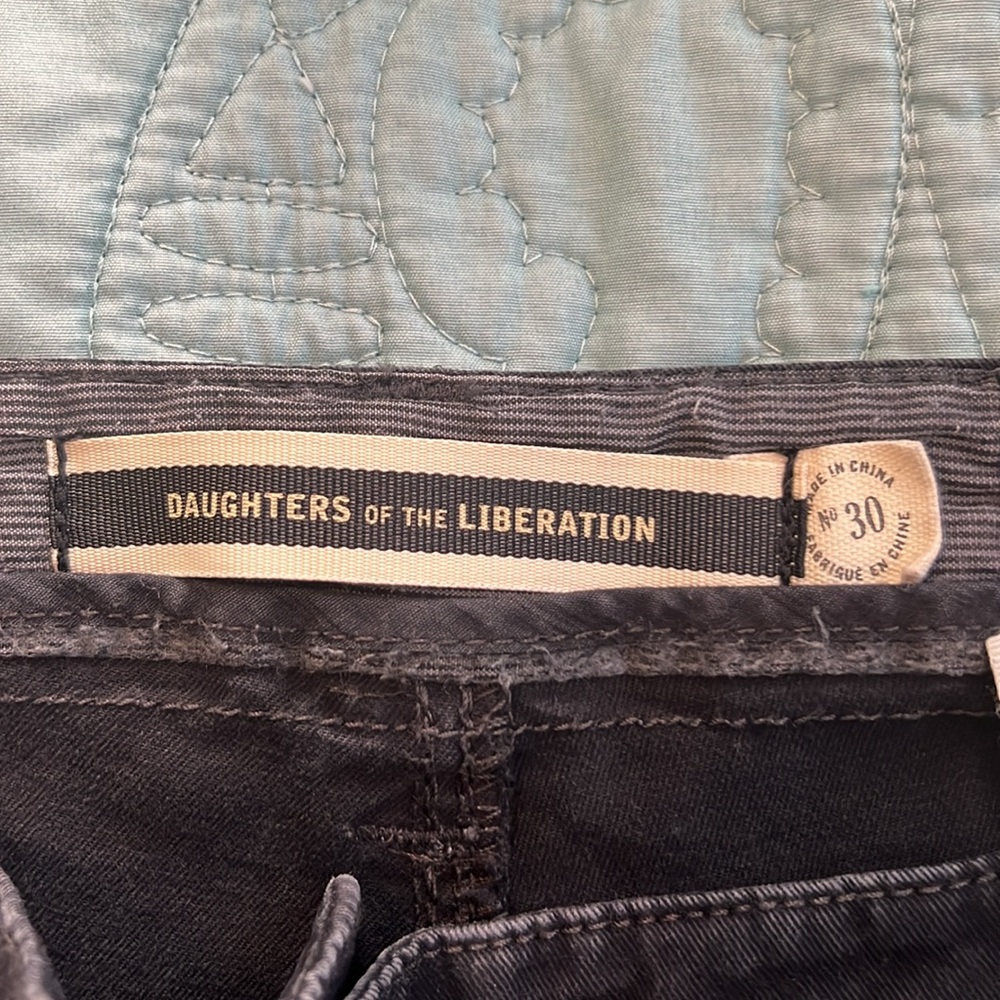Anthropologie bought cargo pants size 30 - Picture 9 of 9